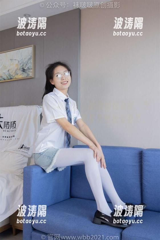BoBoSocks袜啵啵 - 原图悄悄说话，芝士带来的红丝花絮，等不及壁纸变身了，哈哈。