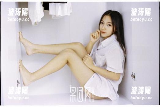 GIRLT果团网 - 通灵儿是毛衣小专家，她的写真带我飘起来啦！