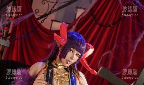 KANEKO咔喵 看KANEKO咔喵在碧蓝航线中邂逅兔女郎,图集分享时间到!
