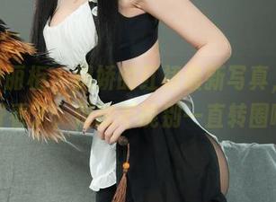 Ligui丽柜 – 凤娇的红裙最新写真，真是太好看了，但能不能别一直转圈啊？