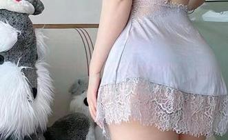 微密圈 – MIYA的低胸裙挑逗你的视觉，写真中的小情愫