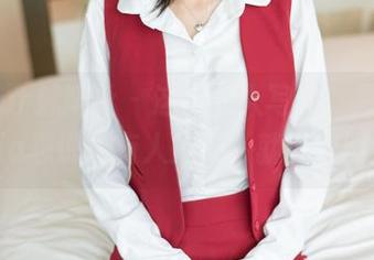 MiStar魅妍社 – 这组双人写真，易阳Silvia想说：有人抢镜，就算舒服！