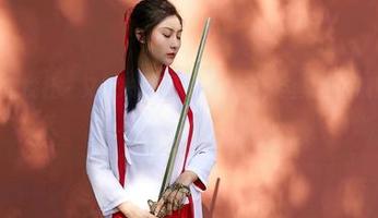 MiiTao蜜桃社 – 又是米琪MIKI的睡衣，全集里的原图在暗骚动…