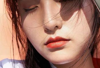 MiiTao蜜桃社 – 诶，原图锁定韩贝贝美脚，更新解释为“眼睛要小心，腿要保养”！