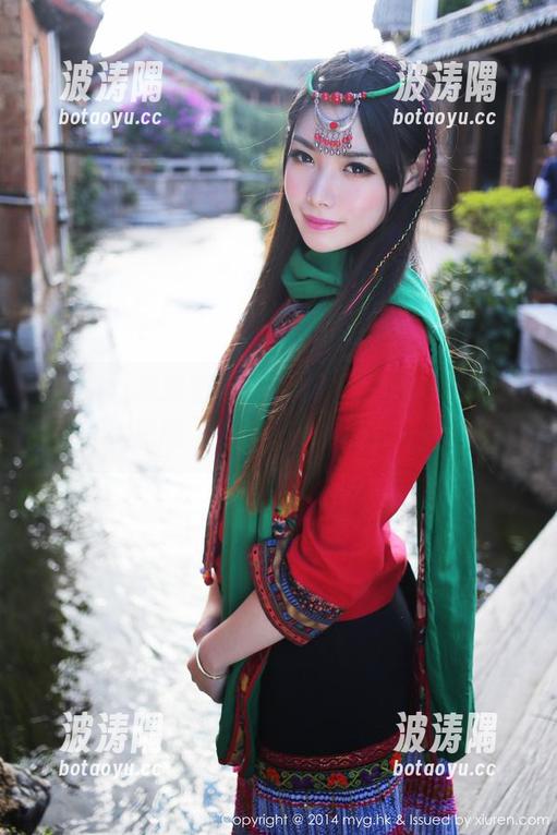 MyGirl美媛馆 - 看Love陆瓷穿皮衣，高清版，衣服在闪闪发光！
