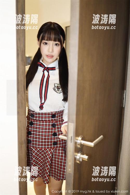 MyGirl美媛馆 - 合集里的王馨瑶yanni裸足，哎呀，她的脚趾好像在说话，打算再多聊几句。