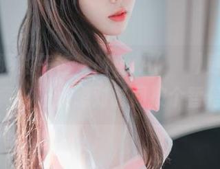 拯救无聊的午後，MyuA(뮤아)更新了夏日写真，让我想对时间按个暂停键。