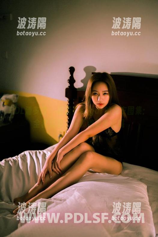 PDL潘多拉 - 杨晨晨sugar的内衣图集：全套别致，挑哪款要慎重哦