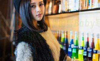 TGOD推女神 – 泳池里的雪Baby写真，活脱脱的水中精灵
