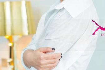 UGirls尤果网 – 日常分享：赵伊彤的美腿美图，让每个角度都好想多看一眼！
