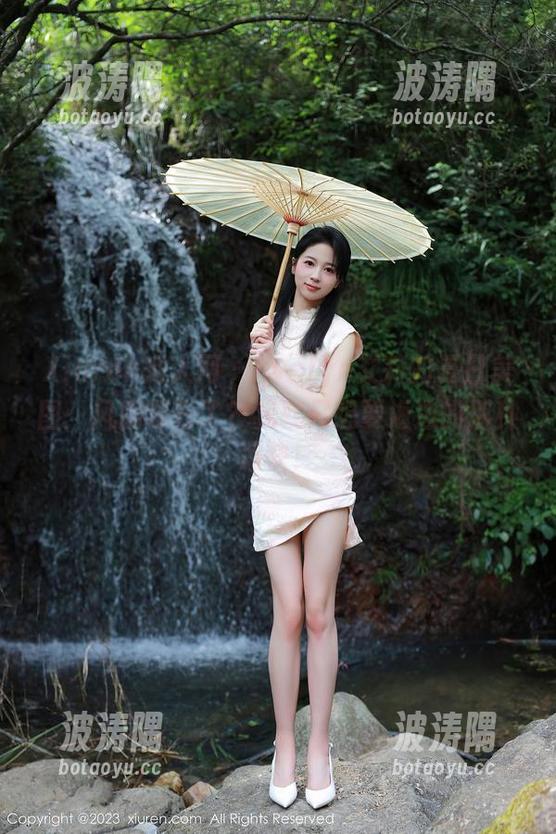 Xiuren秀人网 - Evelyn艾莉的夏日美图：风扇哪去了？我就只想要海边的那种凉快！