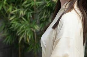 Xiuren秀人网 – 看吧，高清下的lavinia肉肉在玩“小秘密”的花样，真让人忍俊不禁！