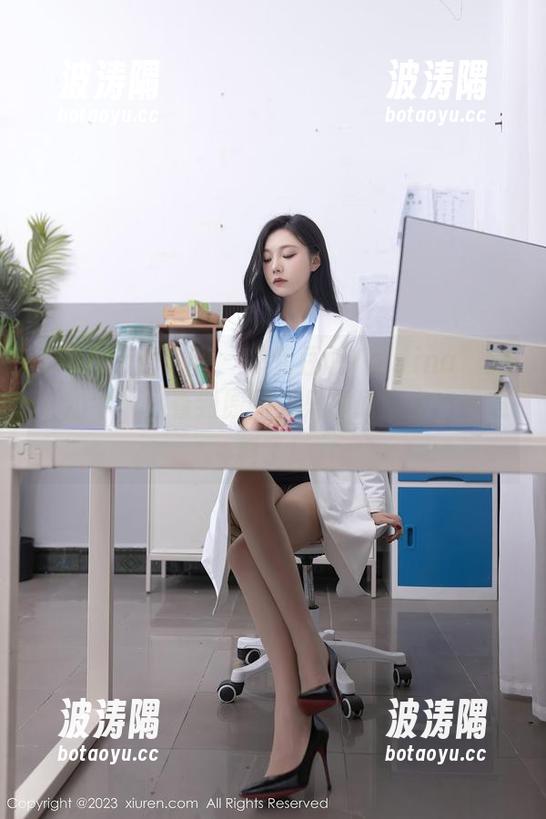 Xiuren秀人网-兜豆靓Youlina Xiuren秀人网 - “兜豆靓Youlina”的“奶牛”,看到原图我只想说:太出乎意料了!