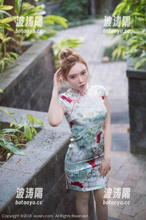Xiuren秀人网 - 看！安沛蕾在线展示的连衣裙原图，我想说给我一整条！