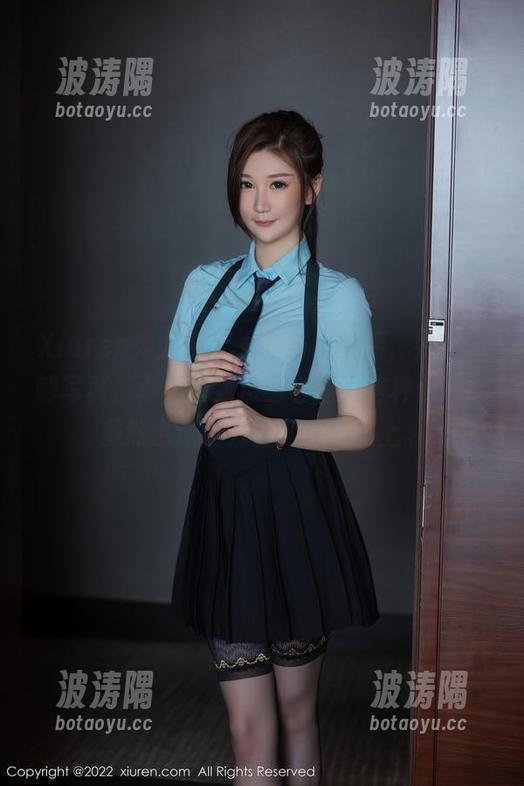 Xiuren秀人网 - 女孩与小蛮腰，她的定制写真，真希望我自己也能有这种仪态，虽然也许我只是躺在沙发上。