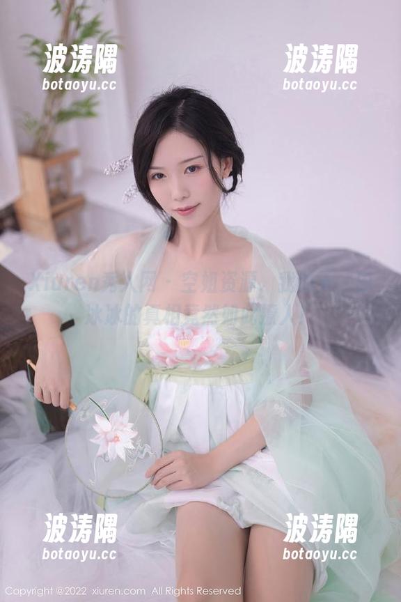 Xiuren秀人网 - 空姐资源，我的天，田冰冰的真相竟然如此撩人！