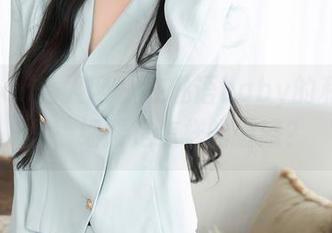 Xiuren秀人网 – 在私语baby的私房照里，细腰是怎样的魅惑？