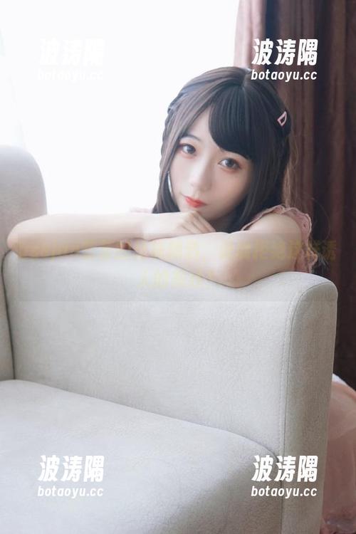 usejan蓝蓝的丝袜精选，谁能拒绝这样诱人的视线？