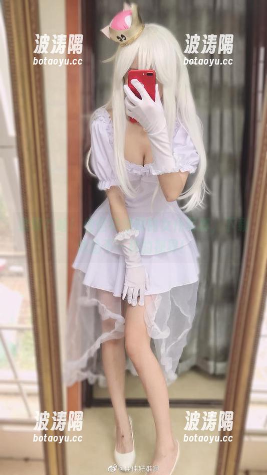 透明？啥！佳佳好难啊的女仆写真，下载体验不一样的视界！