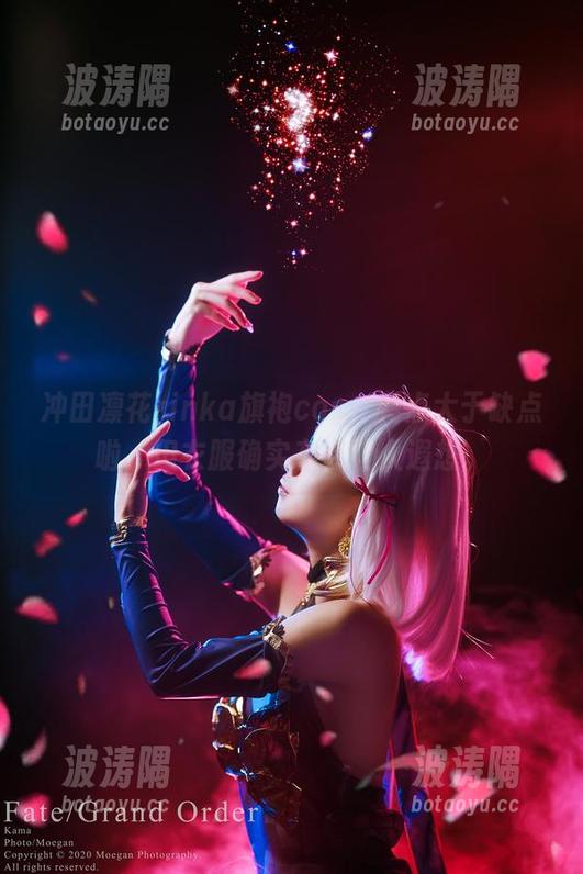 冲田凛花rinka旗袍cos，亮点大于缺点啦，但衣服确实有点让人遐想。