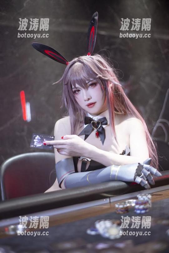 刺青Poi 在校服中,她是刺青Poi,私房图包怎能不期待?