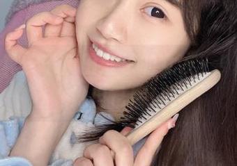 高清写真：千反田鹿子的女友？！不，是她自己哦！
