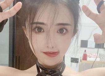 微密圈 – 在古阿扎的作品集中，连衣裙成为了她情绪的画布。