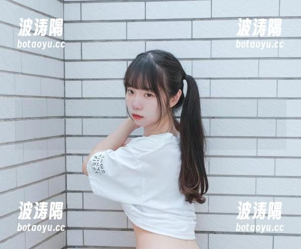 可可小白兔的校园精选：奇幻小道上，谁说不能遇见巨型胡萝卜？