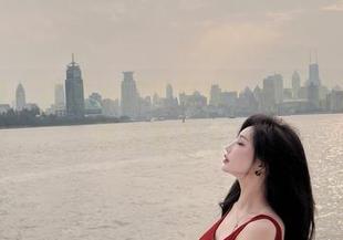微密圈 – 内购水印说拜拜！周妍希浴袍秀照片满天飞！