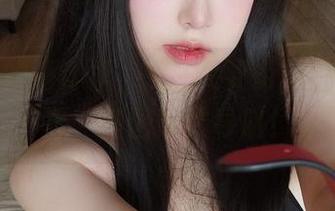 在色彩的海洋里，女主K要游向白色的迷雾，原图帮忙导航！