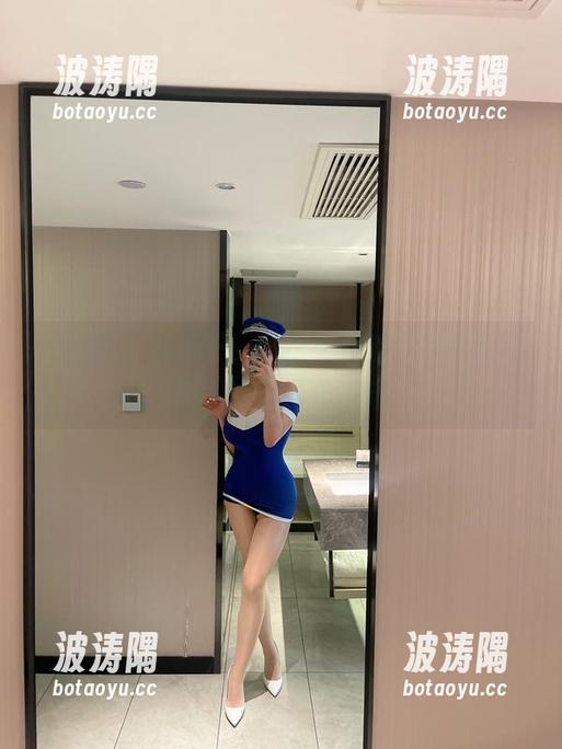微密圈 - 翻滚吧，红黑！奶宝妹纸的全套原图让我嘴角上扬