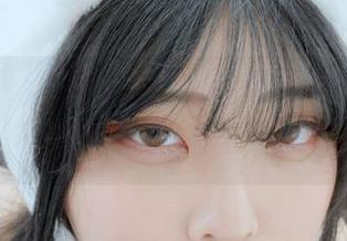 浴室里，宋哈娜(송하나)的写真果然不一般，这水珠打得我眼花缭乱。