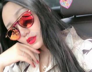 微密圈 – 宸大小姐的私房高跟鞋照片，腿长就属于她的特权？