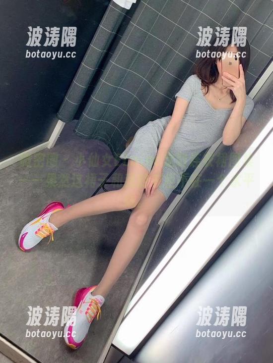 微密圈 - 小仙女ELaine定制连衣裙图集——果然这裙子和我的衣柜不在一个水平线。