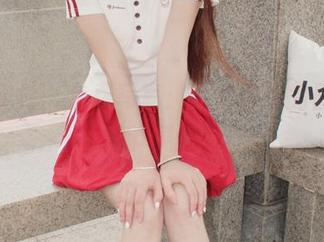 小众视觉 – 免费写真：玲玲护士的日常，细节满分！