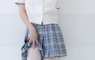 少女秩序献上：白丝粉裙少女，高清图包，差点以为我在梦游！