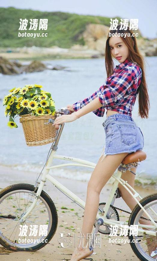 尤果网 - 当桃子化身女王，谁能抗拒这个全套图包？