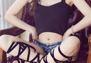 尤物馆 – 短裙的日与夜，冷不丁的写真更新，太微妙了