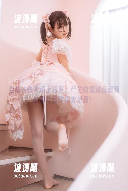 幼水铃衣 当幼水铃衣遇上浴室,产生的魔法在最新的图片里等你来发现!