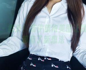 推女郎 – 意外！杨伊旗袍美图让我对汽车都有了新想法