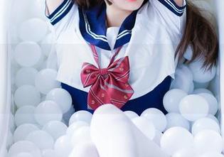 日奈娇的写真，走心的小羊乖乖，自带萌感！