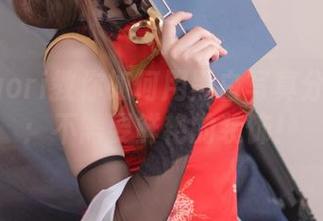 星野saori教你如何用黑白写真分享个性：不需要鲜艳的装饰！