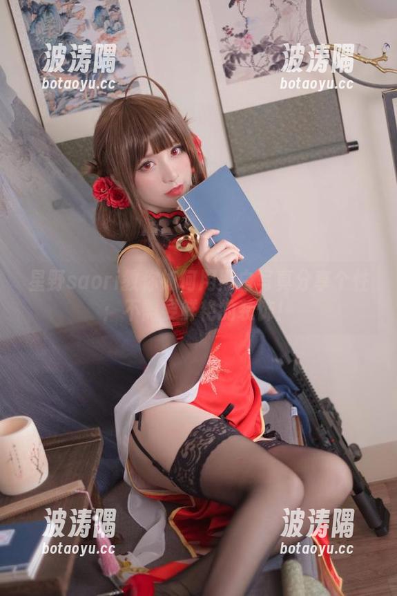 星野saori教你如何用黑白写真分享个性：不需要鲜艳的装饰！