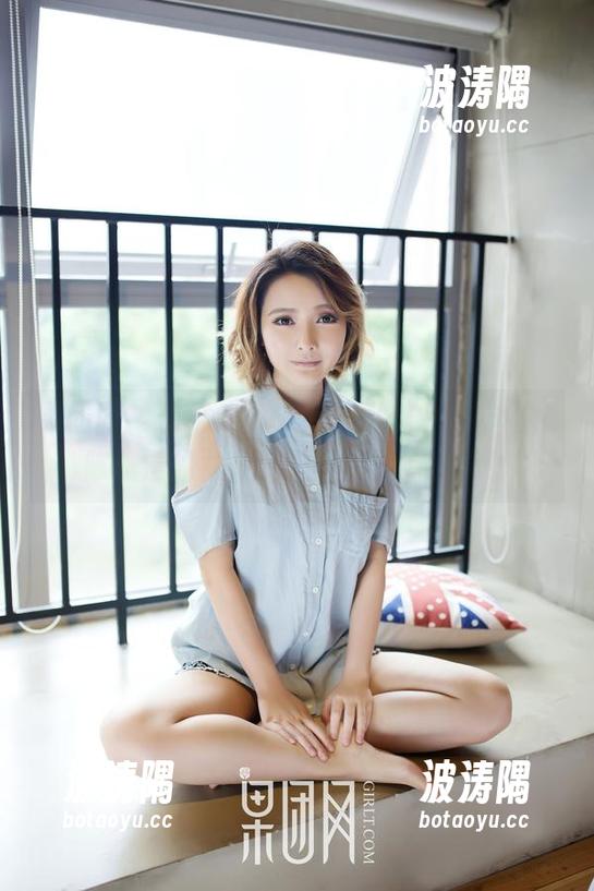 果团网 - 仿佛走入了某个幻想中的方向，陈雅漫的女仆私拍图集很有意思！