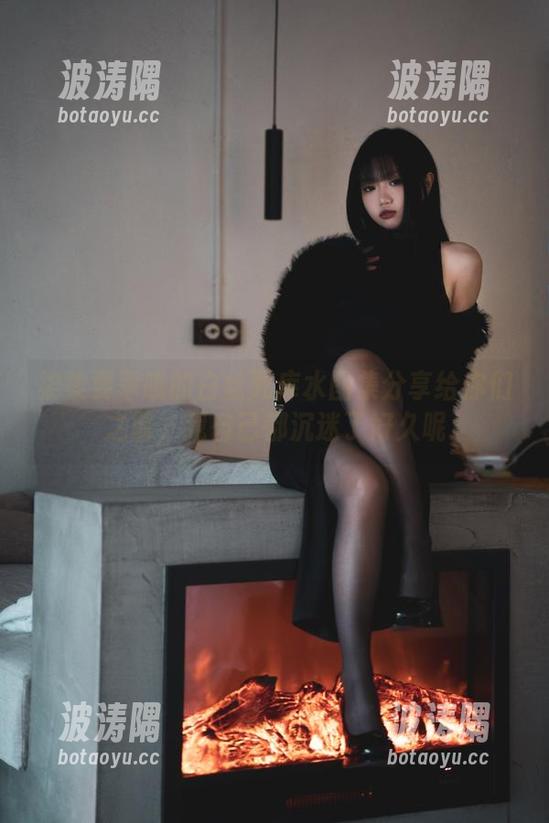柒柒要乖哦的白丝死库水图集分享给你们之前，我自己都沉迷了好久呢