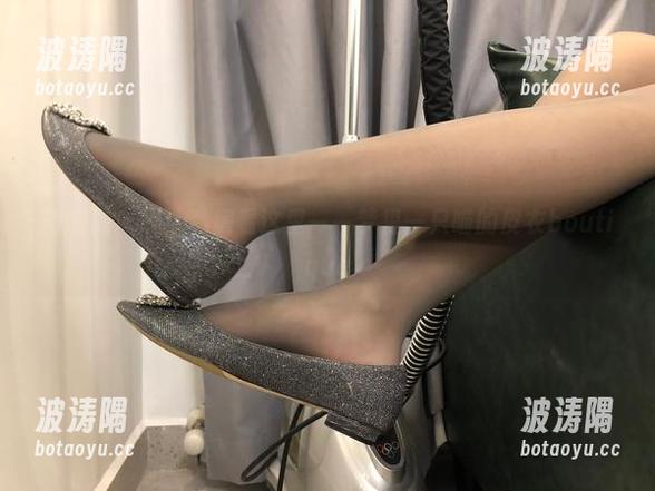 微密圈 - 嗨，私房看这里——梦里一只喵的皮衣boutique