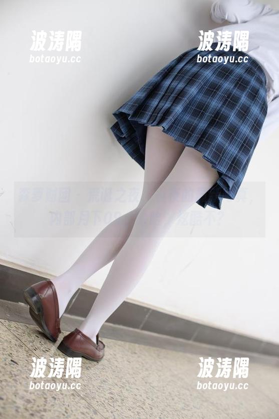 森萝财团 - 荒诞之夜，小夜的最新写真，内部月下09，哈哈，炫酷不？