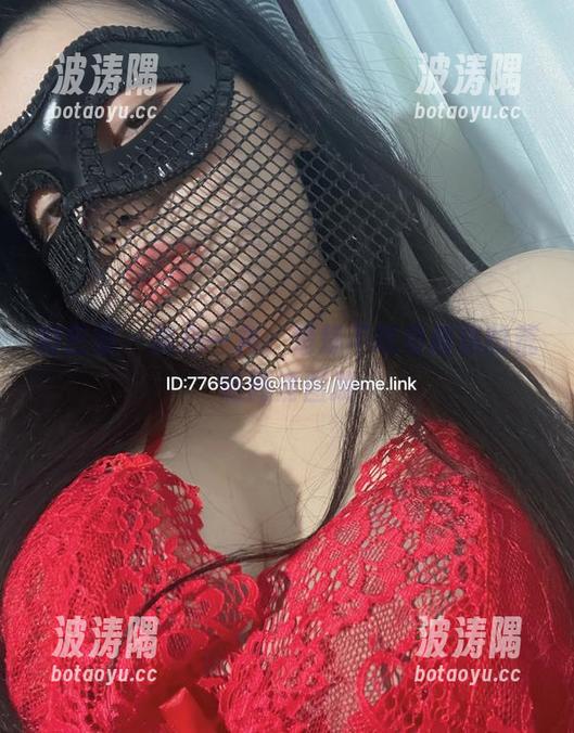 微密圈 - 黑色一角，楚楚不吃鱼展现的荒诞高清图册