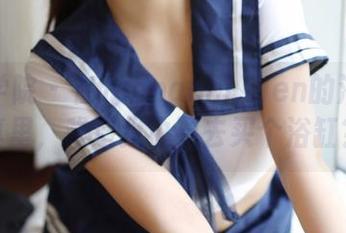 模范学院 – 在Jennanni_Jen的浴缸写真里，难道我也要去买个浴缸？