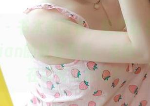 模范学院 – 书本都没看，眼睛盯着K8傲娇萌萌Vivian的教室写真，老师：你们这是在研究资料吗？